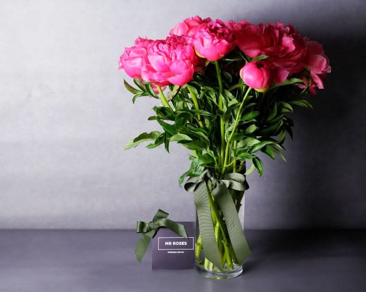 Delivering Happiness: Flower Delivery Made Easy