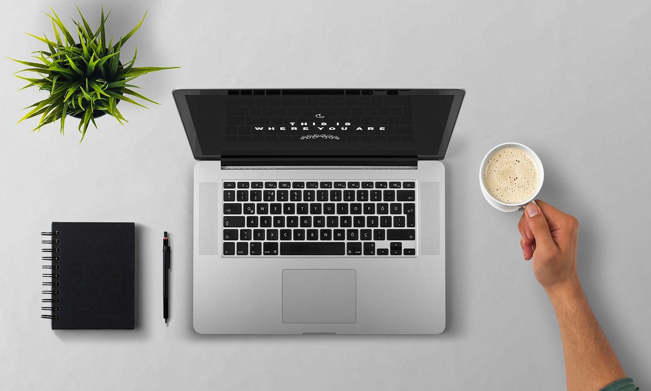 Laptop, coffee, arm — Get Creative with the Woocommerce Configurator and Make Amazing Products
