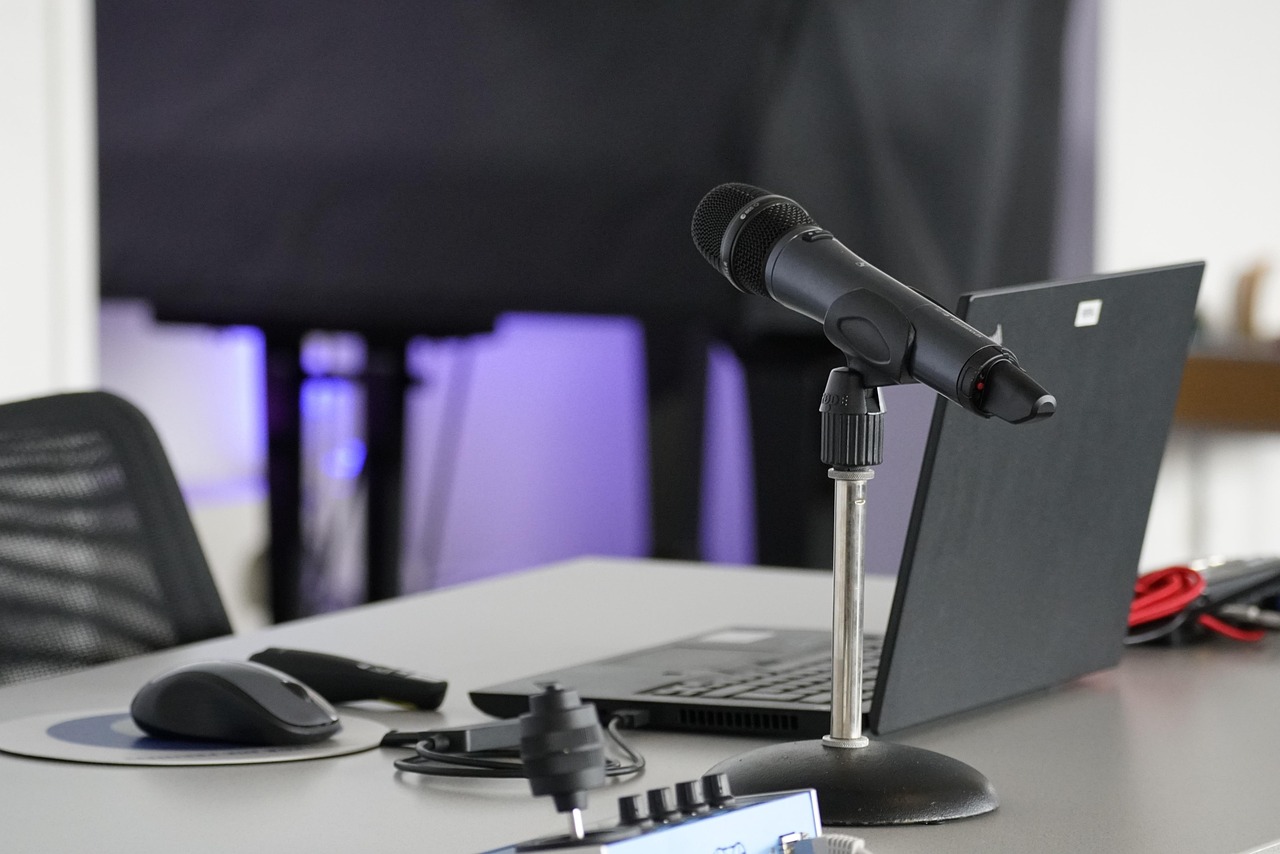 Laptop, conference table, mouse — Winning Strategies for Supertotobet